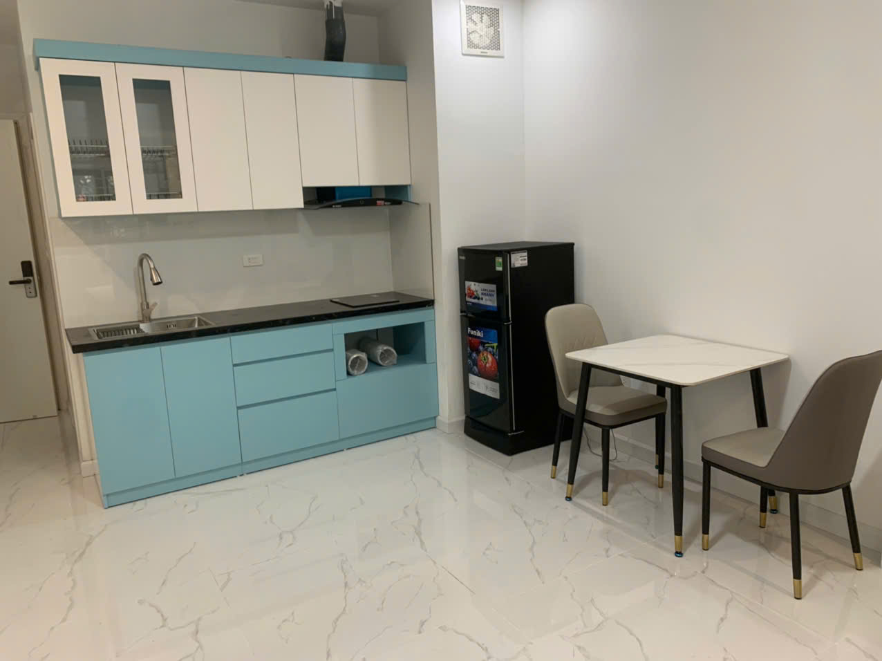 CHO THUÊ CHDV CAO CẤP – NGÕ 189 HOÀNG HOA THÁM, BA ĐÌNH – CÒN 4 PHÒNG FULL NỘI THẤT, Ở NGAY 16000633