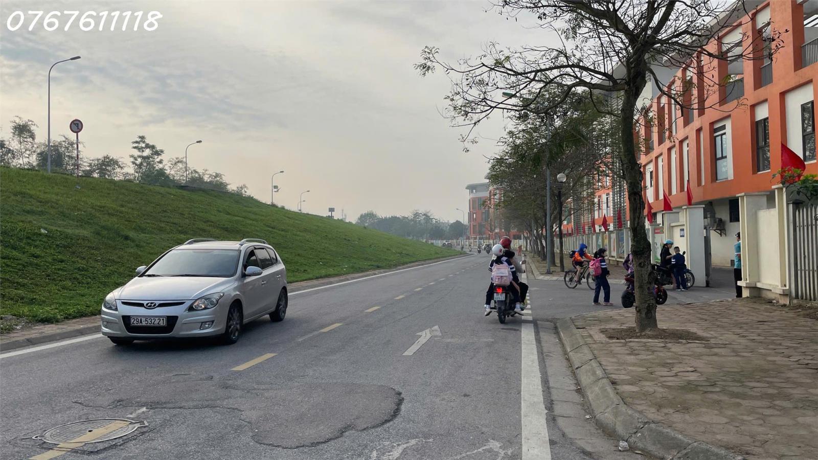 Bán đất phường Long Biên,mặt phố,vỉa hè,kinh doanh,trụ sở,văn phòng, 400m,MT11m,hơn 30 tỷ 16000635