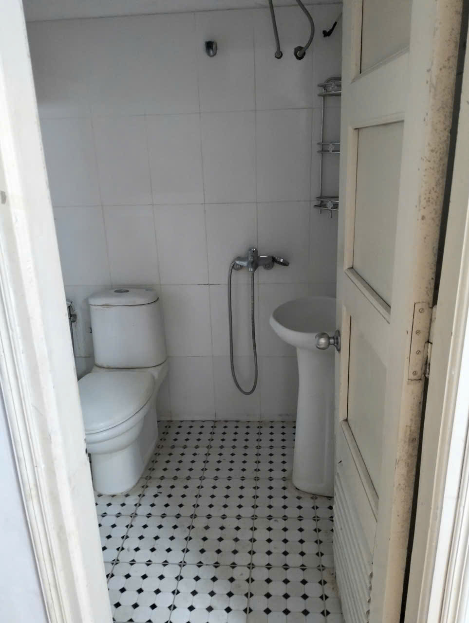 CHO THUÊ CĂN HỘ 503 NHÀ E3A, SỐ 7 VŨ PHẠM HÀM, YÊN HOÀ CG, HN LH CHÍNH CHỦ 0985.951919 16000657