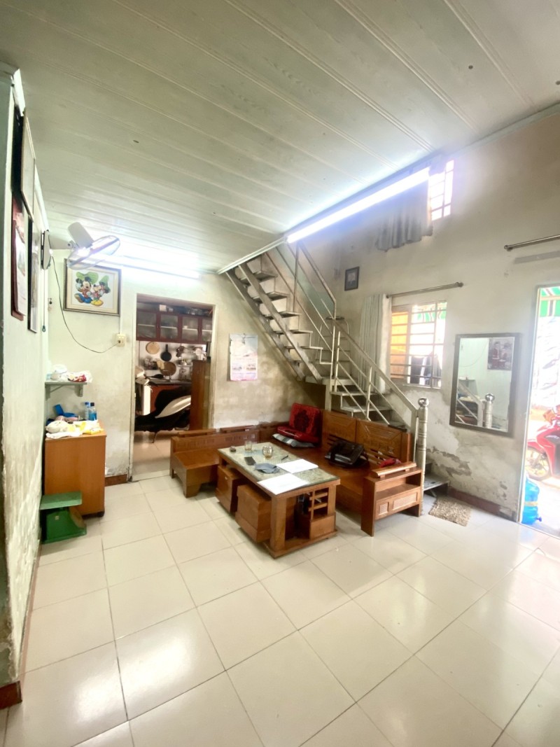 Bán nhà đường Nguyễn Thị Định, Phường Cát Lái, Q2, TP HCM. DT 105m2, cấp 4. Giá 7 tỷ. LH: 0933125879 16000660