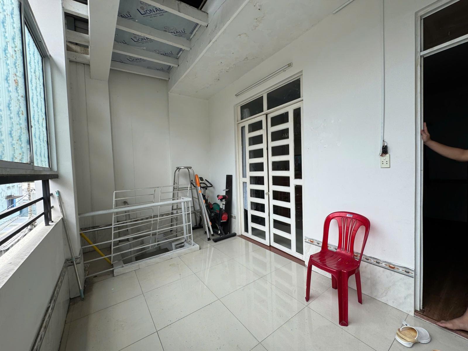 Bán Nhà Đẹp Chỉ 1 Thùng Sơn 5x14- 11 Tỷ 5-Quận 7 16000674