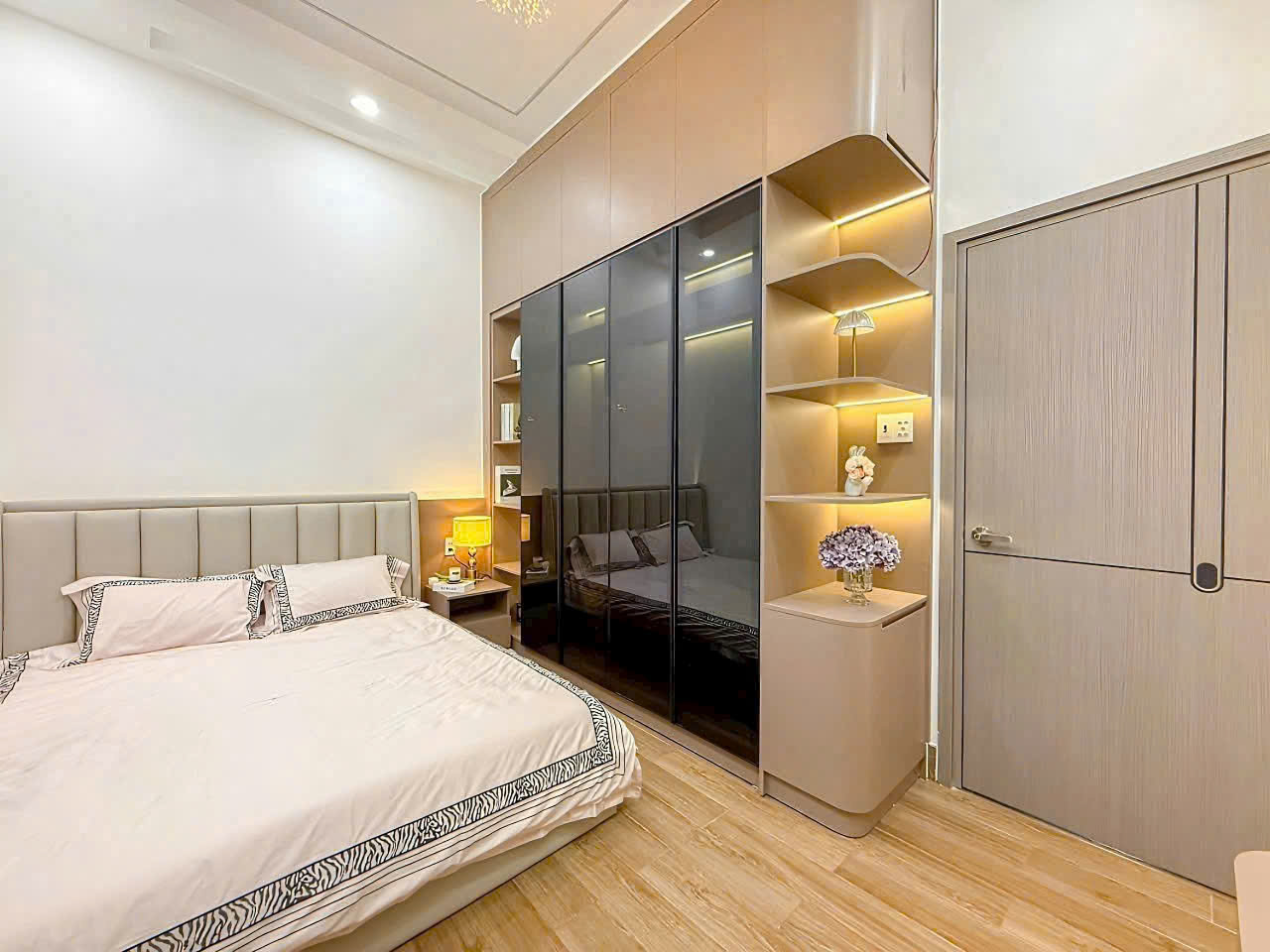 BÁN NHÀ MỚI 55m2 4 Tầng Ngay Mặt Tiền Chỉ 7 Tỷ 55 16000685
