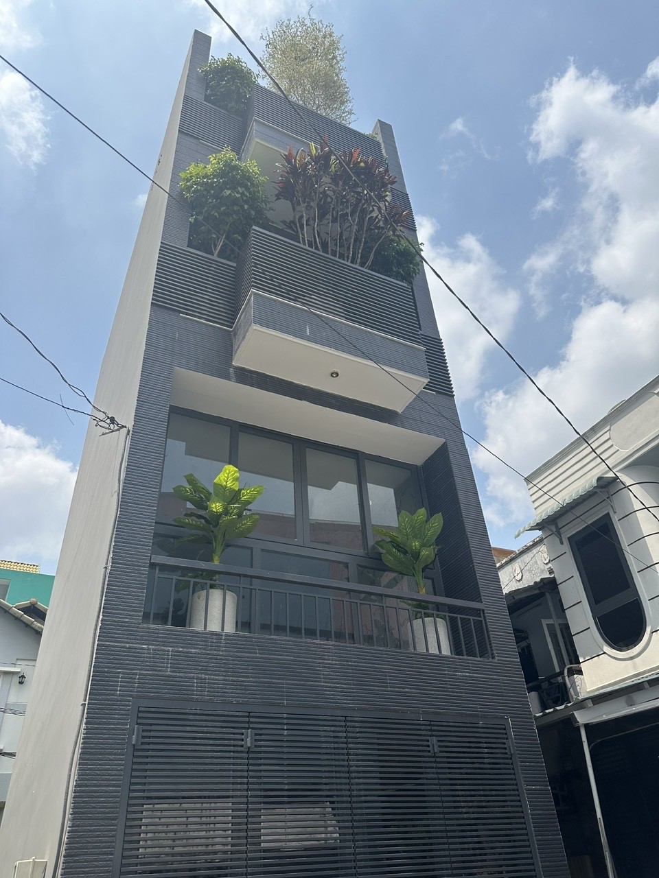 NHÀ MỚI XÂY–GIÁ TỐT–CHÍNH CHỦ CẦN BÁN CĂN NHÀ 4 MẶT THOÁNG -PHƯỜNG 11, QUẬN Gò Vấp, TP.HCM 16000687