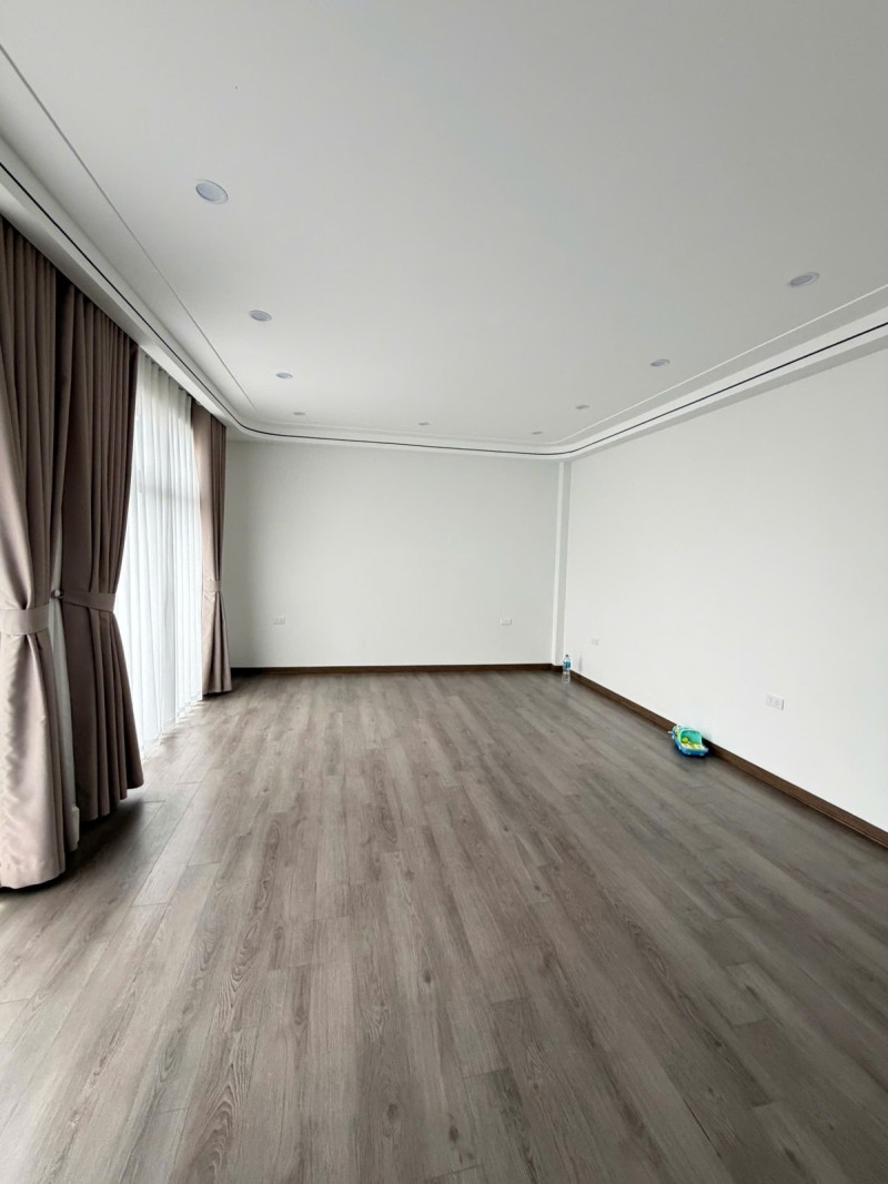 BÁN NHÀ PHÚC LỢI – 6 TẦNG THANG MÁY – MT 9.6M – NGÕ RỘNG GẦN Ô TÔ TRÁNH 16000690