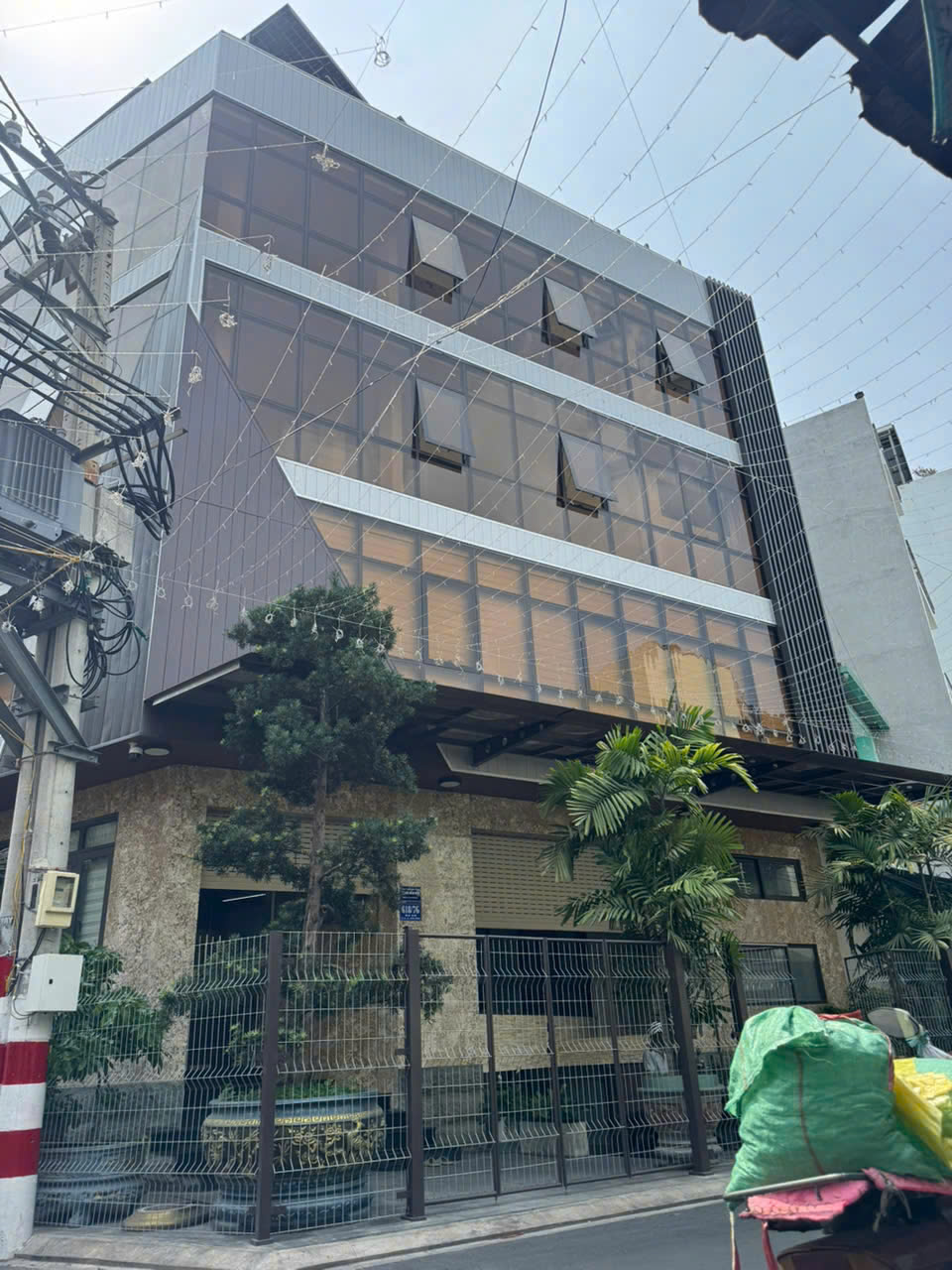 Cho thuê văn phòng 88M²  tại  Âu Cơ – Tân Bình – giá chỉ  22,22 triệu/ tháng 16000695