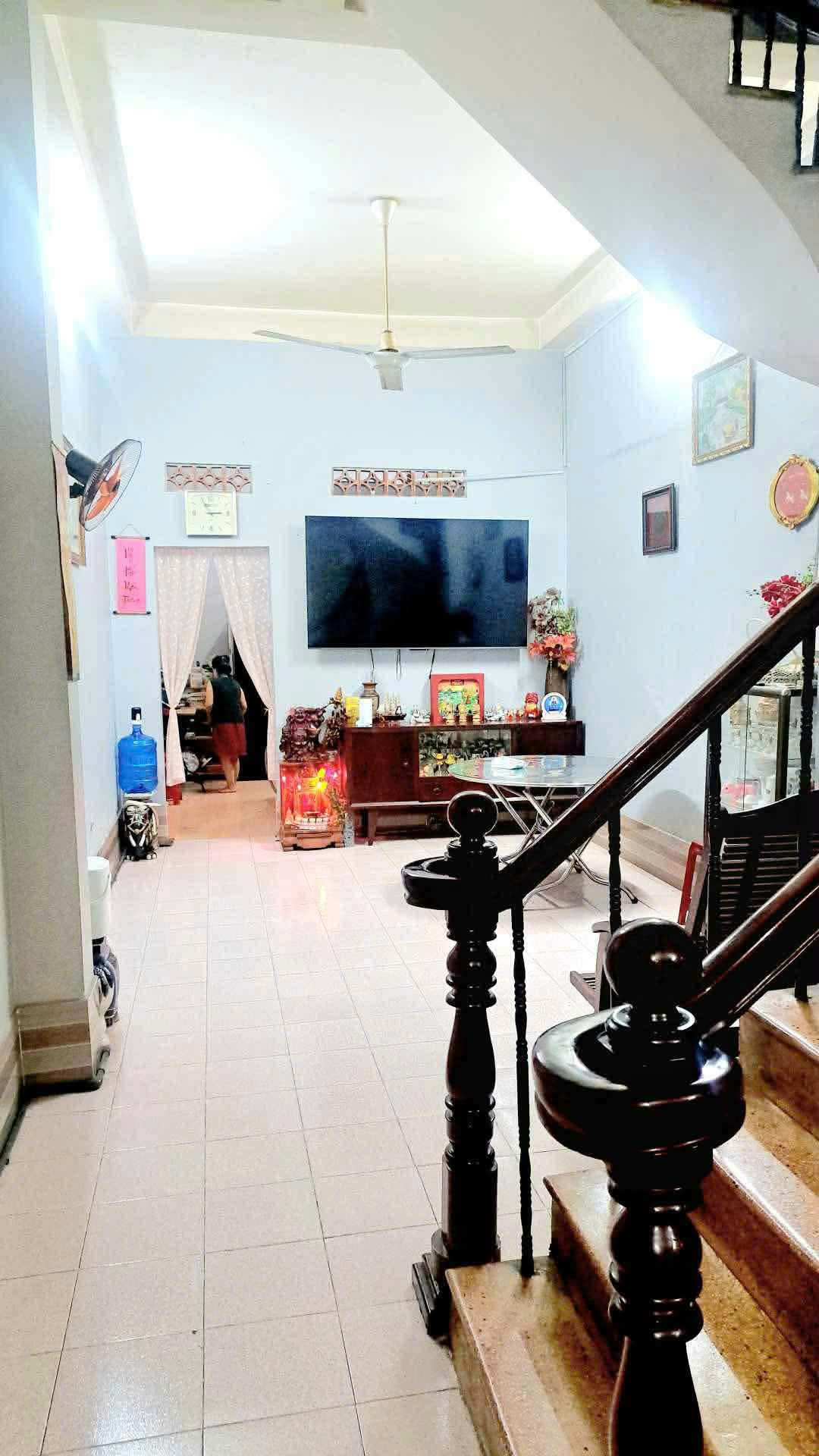 Bán nhà Mặt tiền Cộng Hòa - gần Ấp Bắc, ETOWN, 3,5x22,5m, 3 Tầng, 1 đời chủ, hạ 18,4 tỷ. 16000895