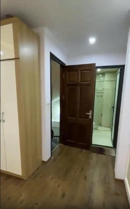 CHÍNH CHỦ TRỐNG 1 PHÒNG TẦNG 3 CẦN CHO THUÊ TẠI 66/35 HỒ TÙNG MẬU - CẦU GIẤY - HÀ NỘI 16000909