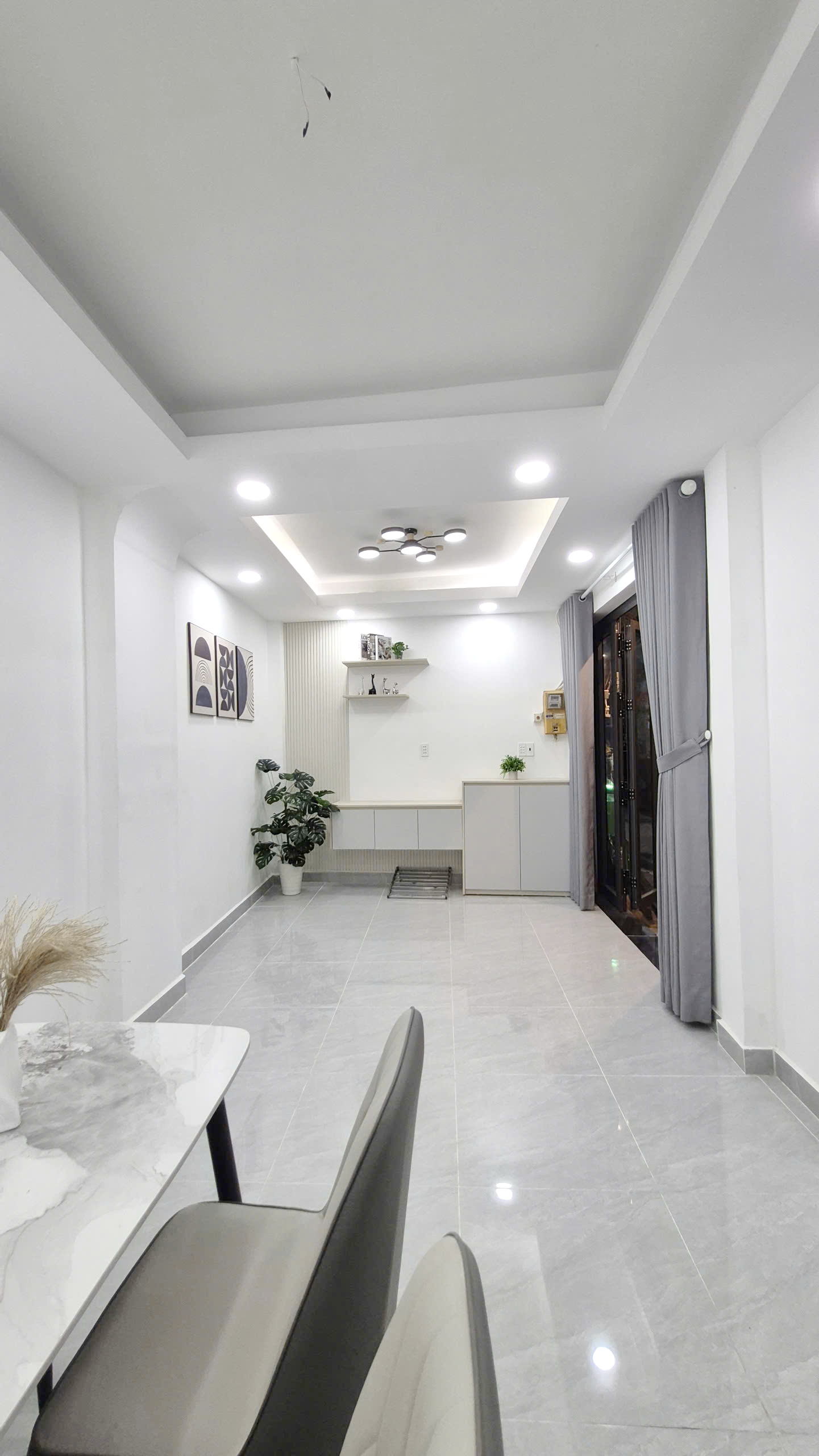 Nhà mới 2 lầu sân thượng hẻm 152 Hưng Phú P8Q8 P.Chánh Hưng 16000914