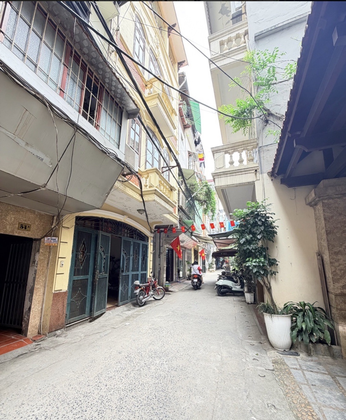 Lạc Long Quân, sổ 64m2, 6 tầng kiên cố, thoáng sáng, vài bước ô tô đỗ. 13 tỷ 16000940