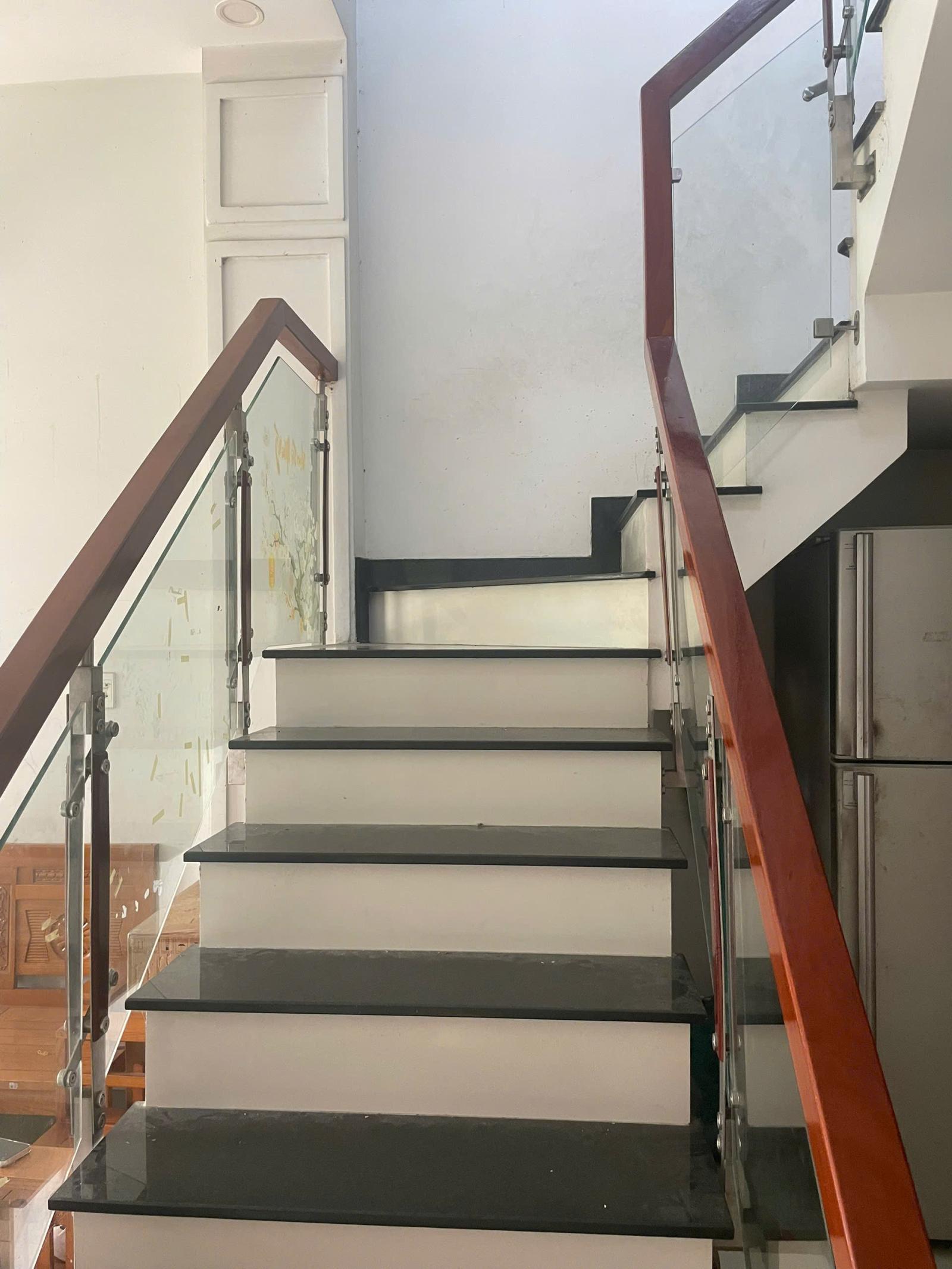 NHÀ ĐẸP HUỲNH THỊ HAI – HẺM 6M XE HƠI – GIÁ CHỈ 4,5 TỶ TL MẠNH 16000996