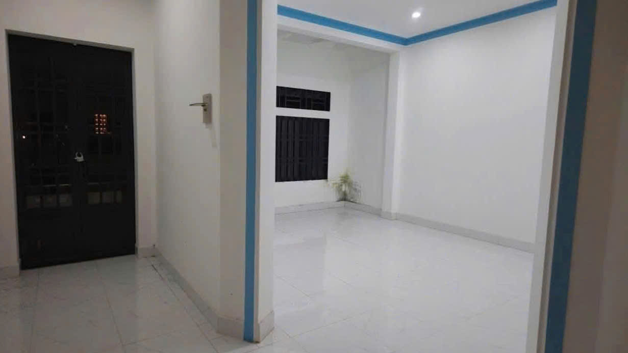 CẦN BÁN NHÀ 1 TRỆT 1 LẦU THIẾT KẾ CHẮC CHẮN KIÊN CỐ TẠI PHÚ MỸ HƯNG 16001032