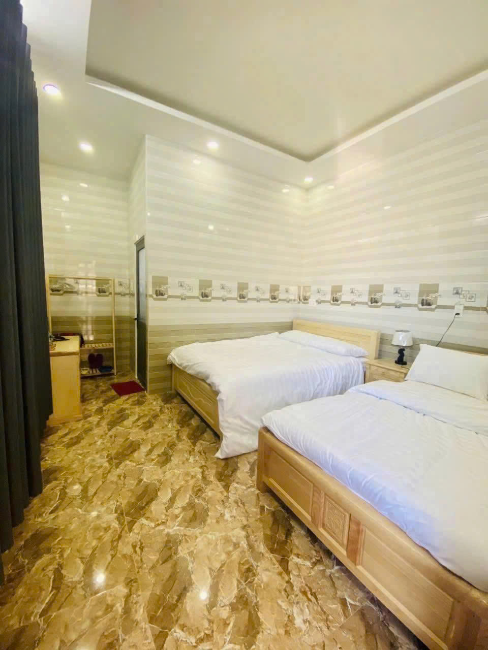 Cho thuê villa 5 phòng ngủ đường Mê Linh phường 9 Đà Lạt giá 17 triệu 16001111