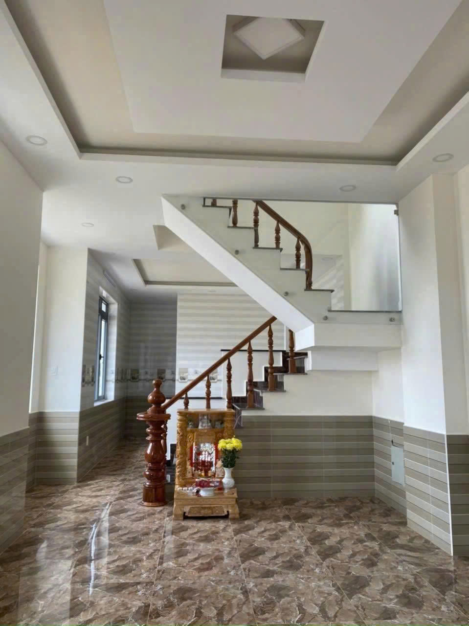 Cho thuê villa 5 phòng ngủ đường Mê Linh phường 9 Đà Lạt giá 17 triệu 16001111
