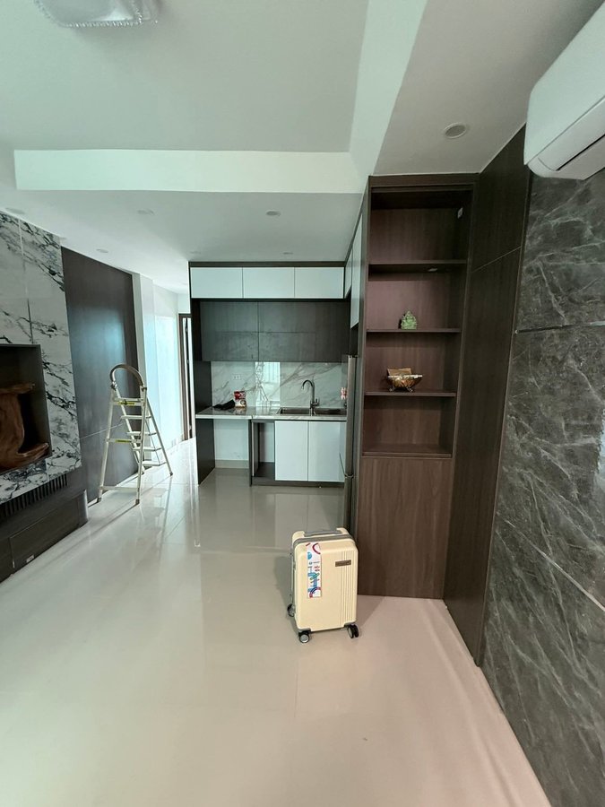 Bán Nhà Hoàng Quốc Việt. Cầu Giấy. 6 Tầng Thang Máy. DT 40m2. MT 3.5m. Giá 11.2 Tỷ. 16001115