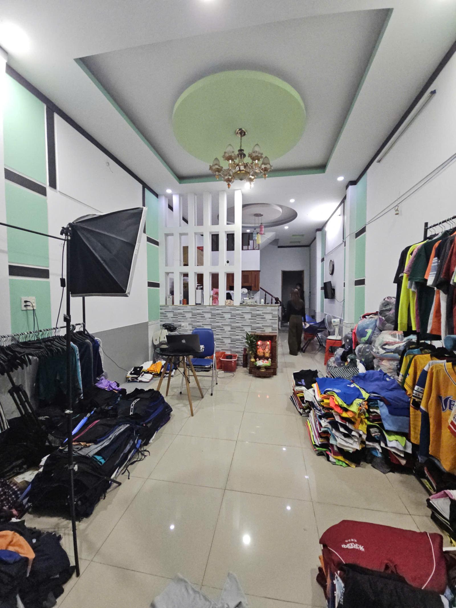 Bán nhà 1 Trệt 1 Lầu Dĩ An,SHR đường nhựa 3 ô tô,gần ĐHQG TPHCM,giá rẻ 16001117