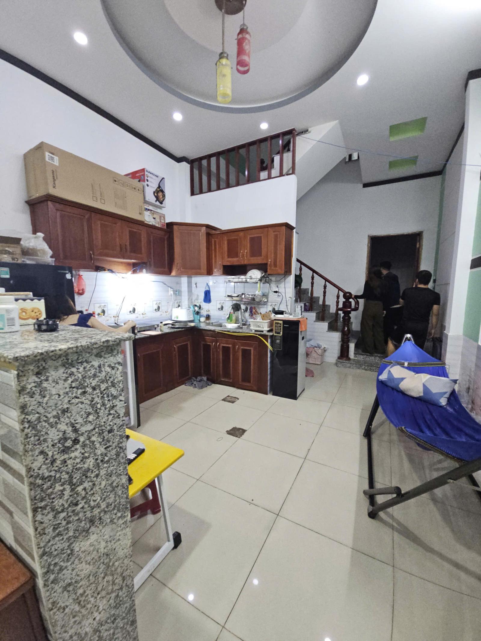 Bán nhà 1 Trệt 1 Lầu Dĩ An,SHR đường nhựa 3 ô tô,gần ĐHQG TPHCM,giá rẻ 16001117