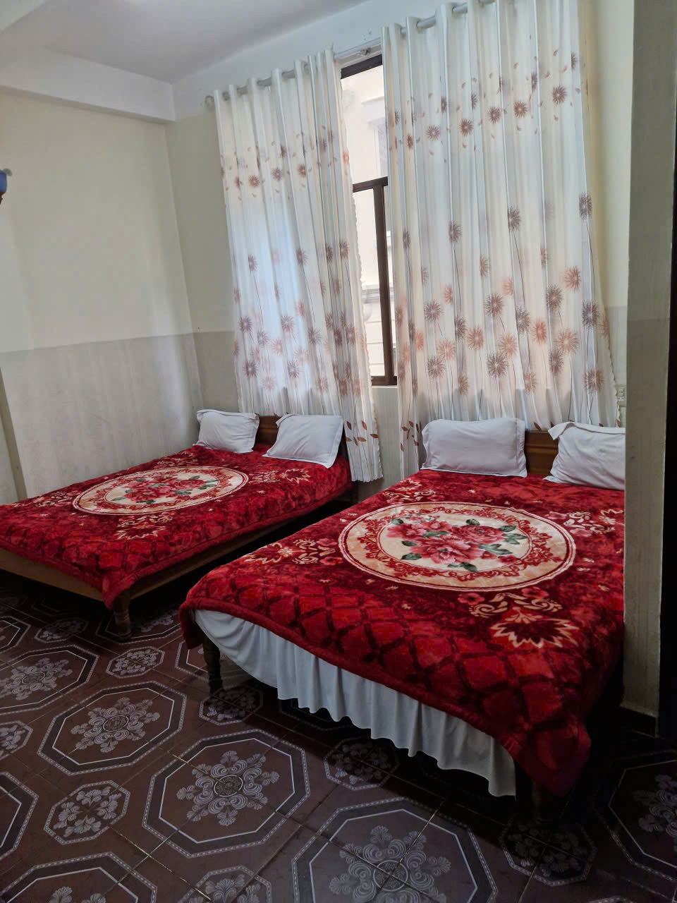 Cho thuê nhà nguyên căn 10 phòng Bùi Thị Xuân phường 2 Đà Lạt giá 20 triệu 16001120
