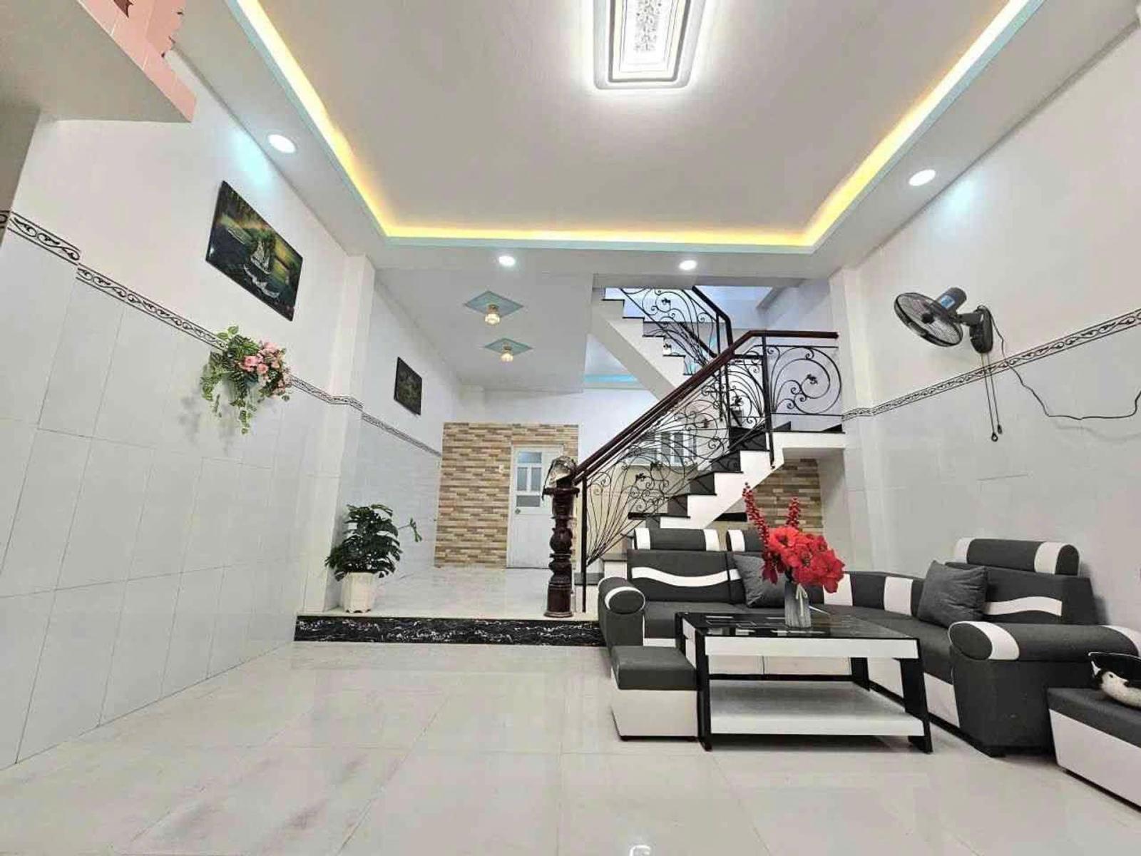 BÁN NHÀ QUẬN 8 - NGANG KHỦNG 9M - 5.49 TỶ- CÁCH MT 20M 16001149