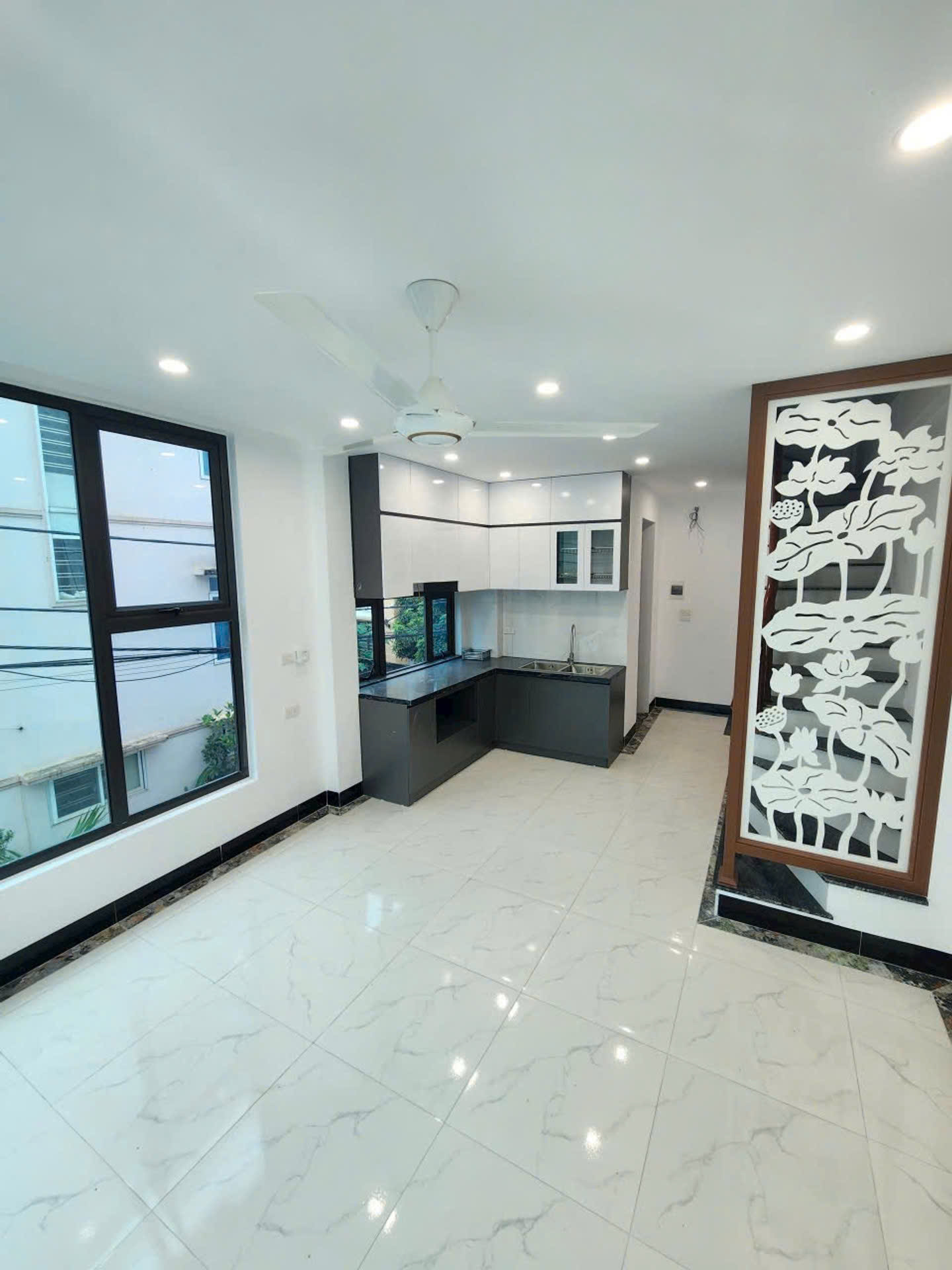 NHÀ MỚI 6 TẦNG THANG MÁY – LÔ GÓC – Ô TÔ TRÁNH – KINH DOANH TỐT 16001188