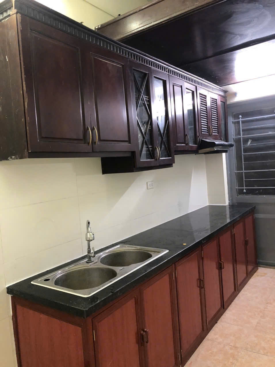Cho thuê căn hộ chung cư B3 Mỹ Đình 3 ngủ 110m2 có đồ 12 triệu.

 16001256