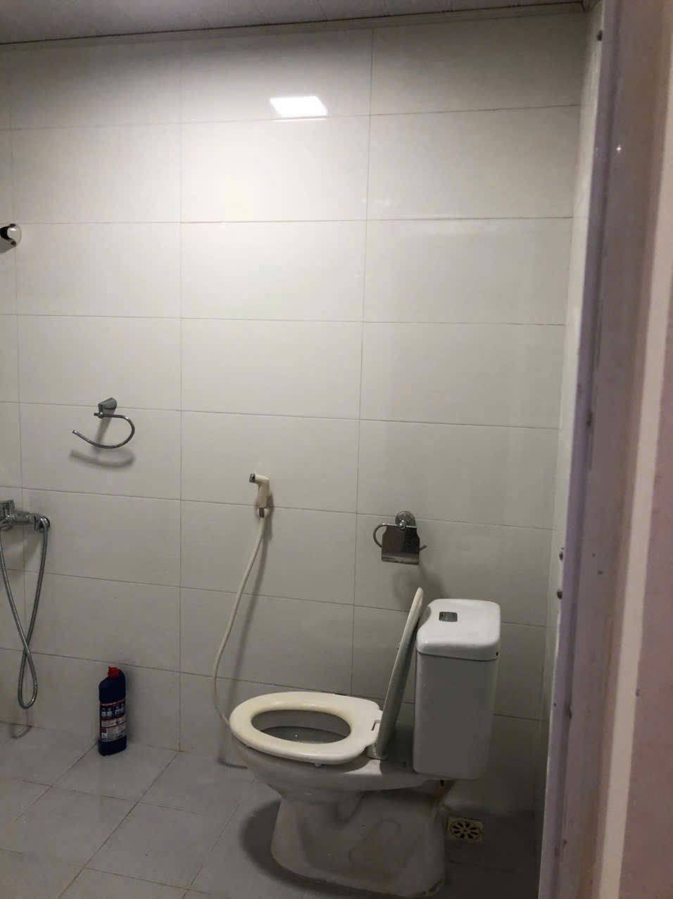 Cho thuê căn hộ chung cư B3 Mỹ Đình 3 ngủ 110m2 có đồ 12 triệu.

 16001256