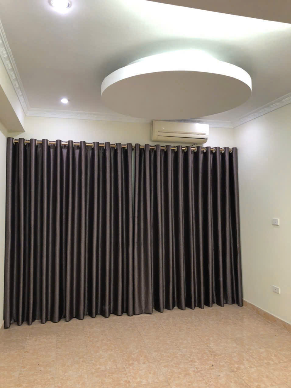 Cho thuê căn hộ chung cư B3 Mỹ Đình 3 ngủ 110m2 có đồ 12 triệu.

 16001256