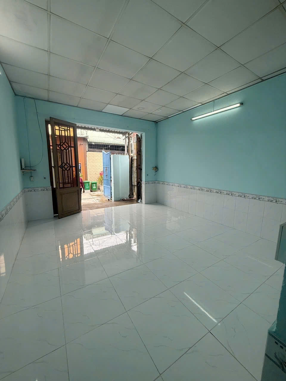 Cho thuê nhà 6mx15m đường ô tô gần bệnh viện q12 16001297