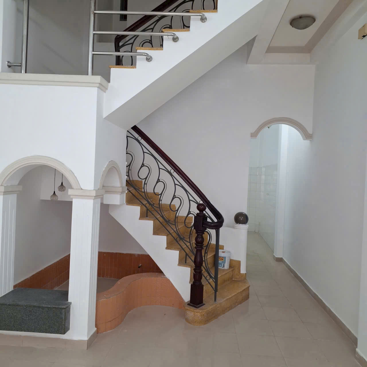 Cho Thuê Nhà 2.5 Tầng, 120m2, 3 Phòng Đường Phó Cơ Điều, P.12, Q.5 16001305