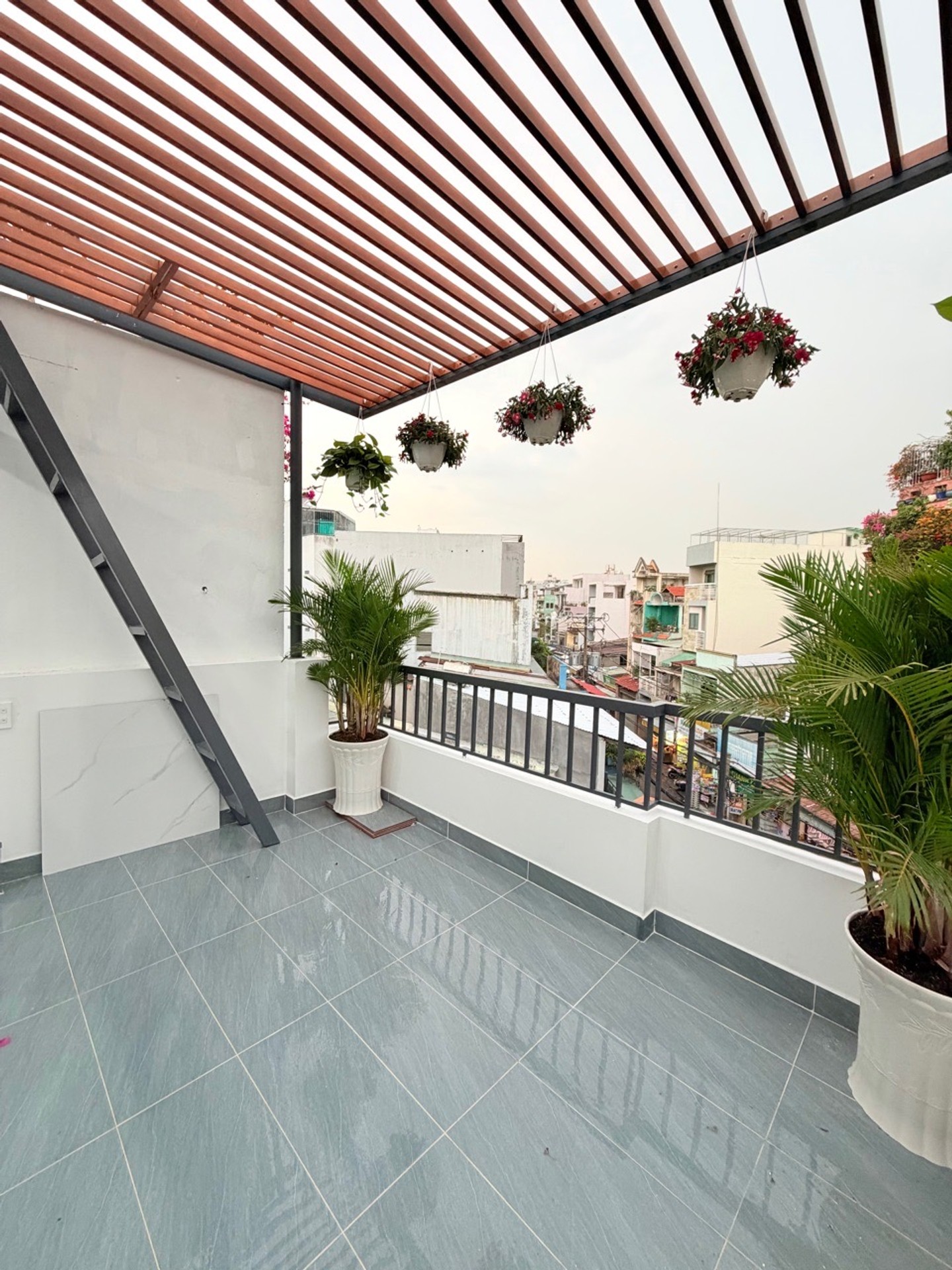 BÁN NHÀ_4 TẦNG, MỚI ĐẸP_LẠC LONG QUÂN VS. HỒNG LẠC_TẶNG FULL NỘI THẤT_CHỈ 9.9 TỶ 16001338
