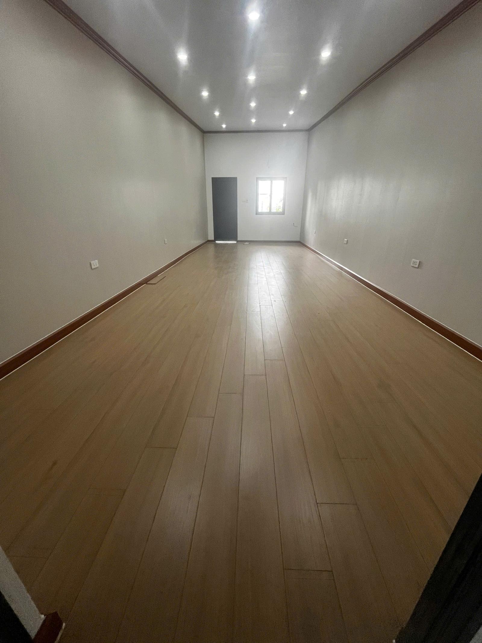 Cho thuê nhà 50m ô tô  Lương Thế Vinh, 68m² x 2 tầng, mặt tiền 3.7m, giá 15 triệu 16001407