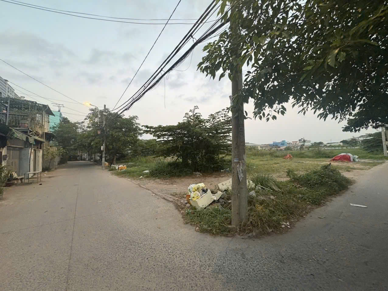 ĐẤT 3 MẶT TIỀN 1.300M² – KDC HOÀNG HẢI HÓC MÔN – GIÁ 17 TỶ 16001442