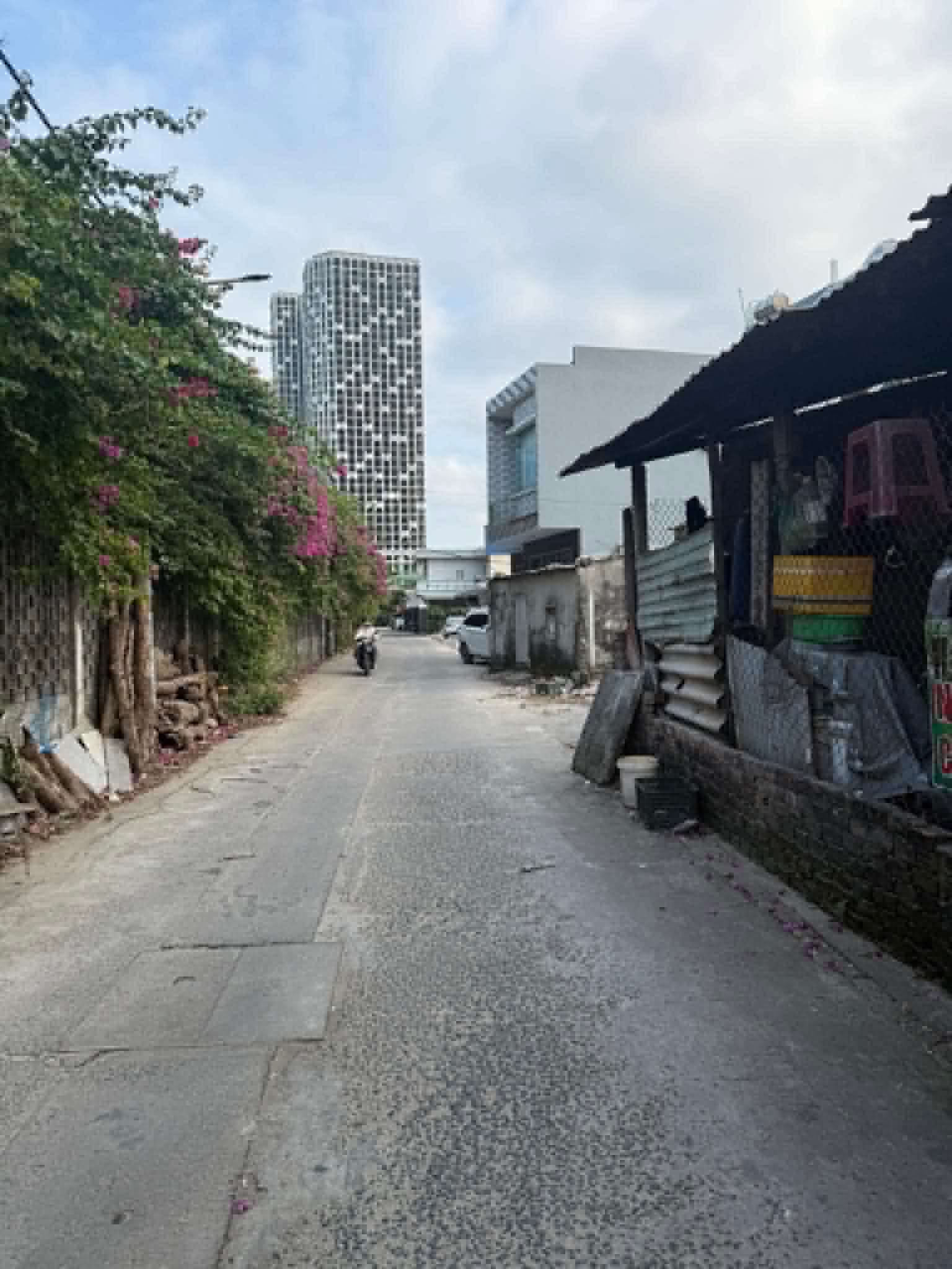 ♪ Lô Góc 3 mặt Kiệt Nguyễn Tất Thành, 80m2, ngang 6m, C4, 2.25 tỷ 16001454