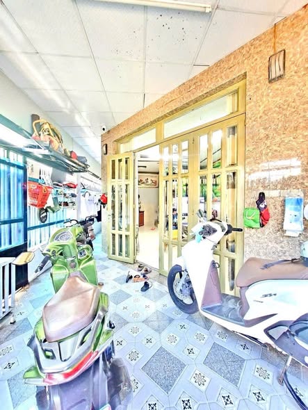 NHÀ GÓC 2 MẶT HẺM XE VF3 QUAY ĐẦU - NHÀ ĐÃ XÂY KIÊN CỐ TRỆT 2 LẦU HOÀN CÔNG ĐỦ - DT 5 x 10 GIÁ RẺ 16001455