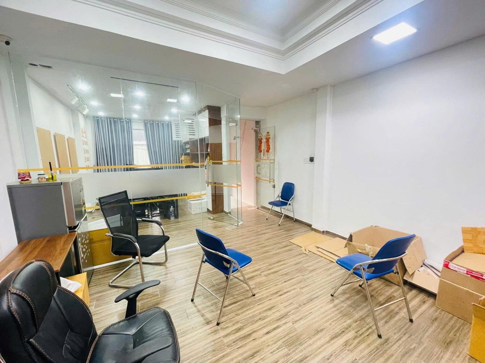 Bán Nhà Hẻm 8m Đường số 3 - Cư Xá Lữ Gia, 4,5x13m, 2 Tầng - 3PN, Sổ Vuông A4, 13,6 Tỷ. 16001506