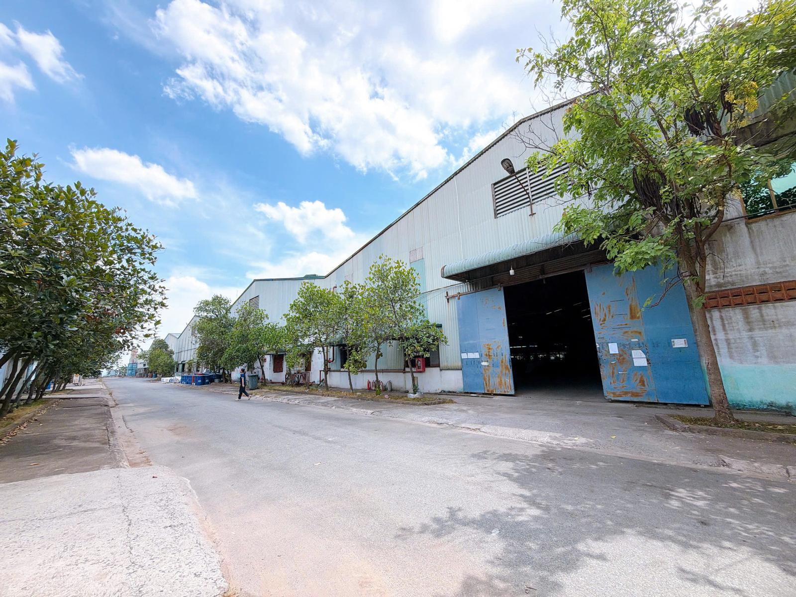 XT104 cho thuê toàn bộ khu đất gồm nhiều nhà xưởng lớn, thu hút đầu tư nhiều ngành nghề 16001616