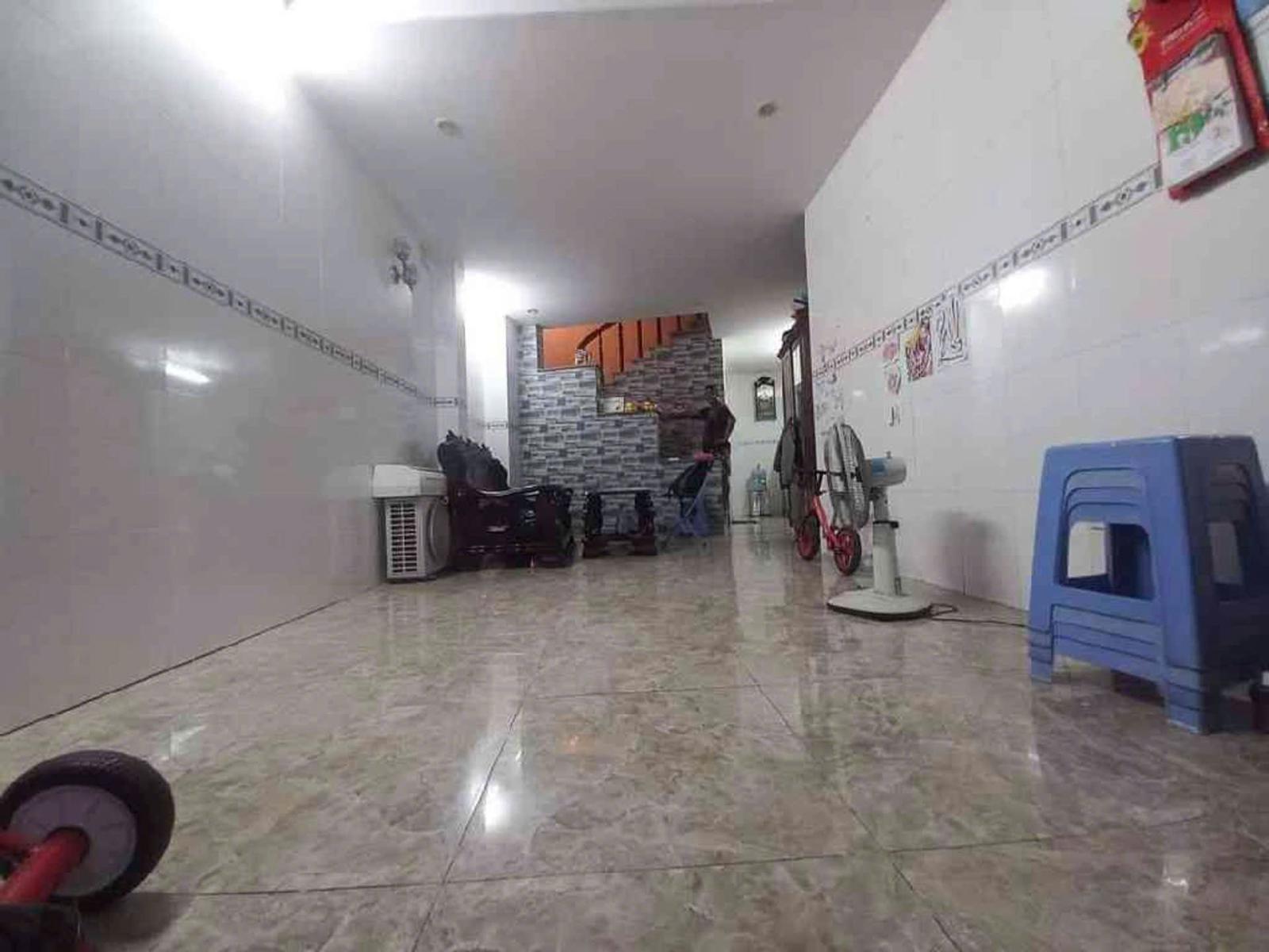 Quận 7, Hiếm Có, Mặt Tiền Trần Xuân Soạn, 6 Tầng, 4m5x30m. View Sông. Chỉ 17 tỷ. Bán Gấp 16001648