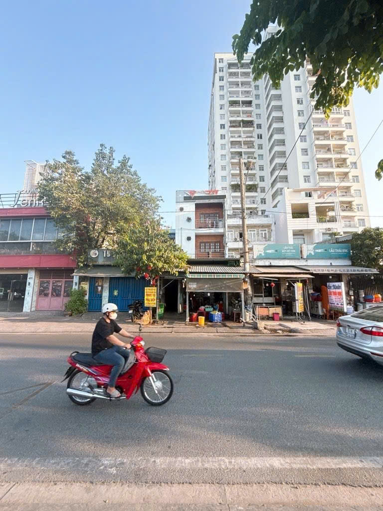 Quận 7, Nhà Mặt Tiền Trần Xuân Soạn, 6 Tầng, 4m5x30m. View Sông. Chỉ 17 tỷ. Bán Gấp. Hiếm 16001649
