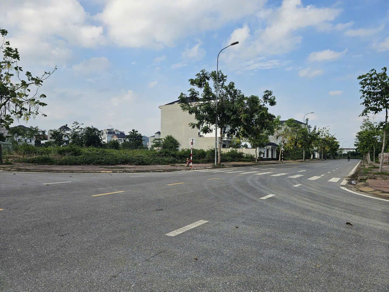 LÔ GÓC 296M2 NAM VĨNH YÊN – VĨNH PHÚC -TRỤC CHÍNH ĐẸP HIẾM CÓ 16001665