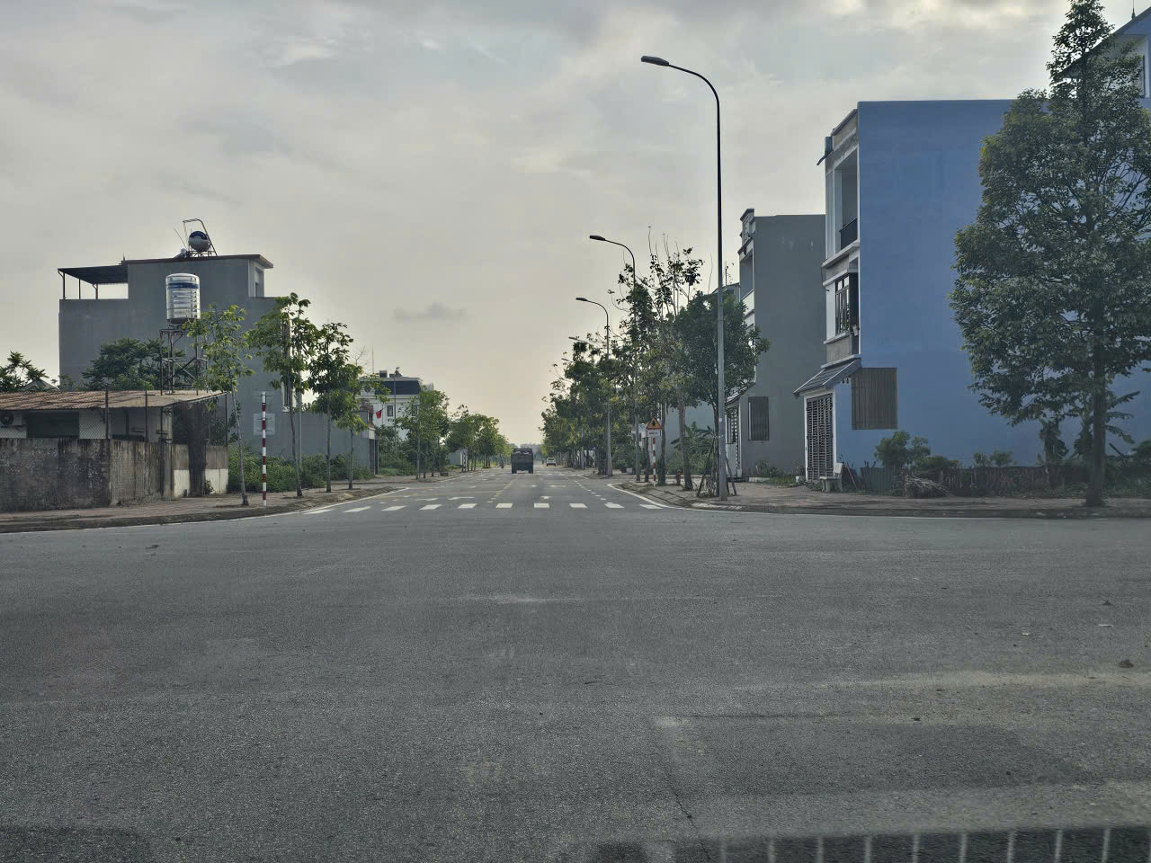LÔ GÓC 296M2 NAM VĨNH YÊN – VĨNH PHÚC -TRỤC CHÍNH ĐẸP HIẾM CÓ 16001665