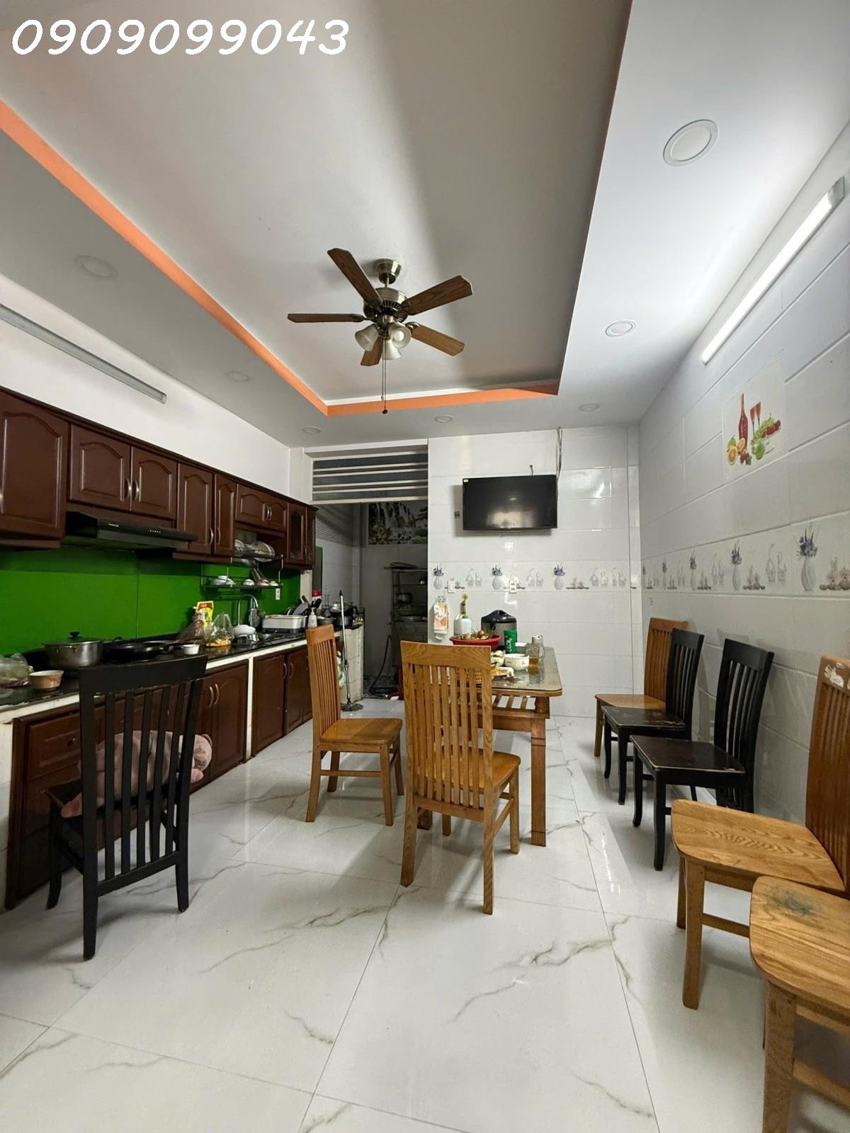 MẶT TIỀN CHỢ – TRƯỜNG CHINH – 5 TẦNG – DÒNG TIỀN 20TR/THÁNG 16001696