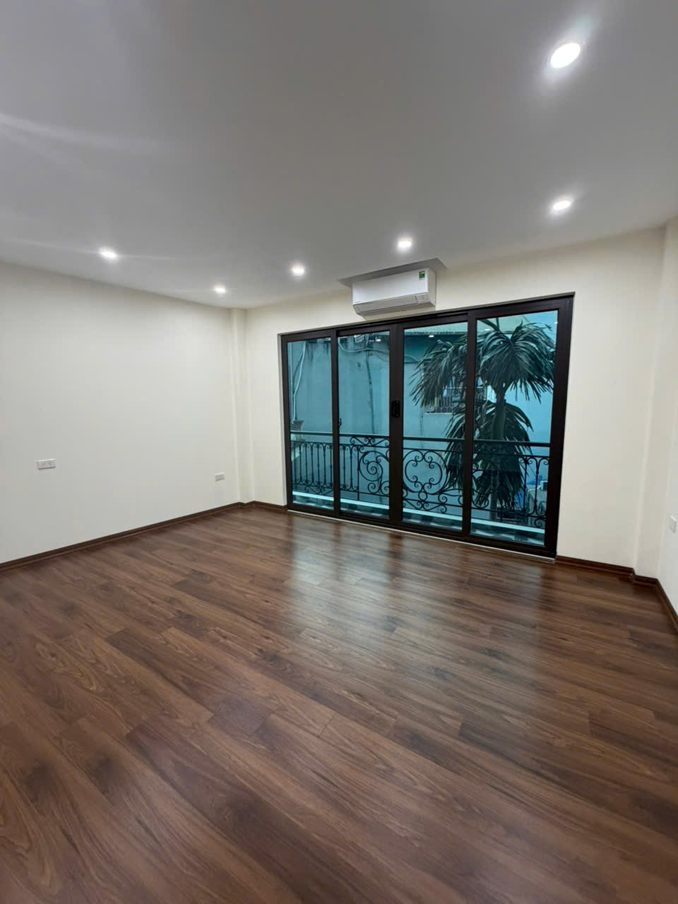 Bán nhà đẹp mới xây ở ngõ 252 Ngọc Thụy (Long Biên) 16001707