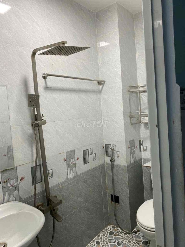 Cho thuê nhà nguyên căn mặt tiền đường lớn tại Thủ Dầu Một – vị trí đẹp, phù hợp ở kết hợp kinh 16001746