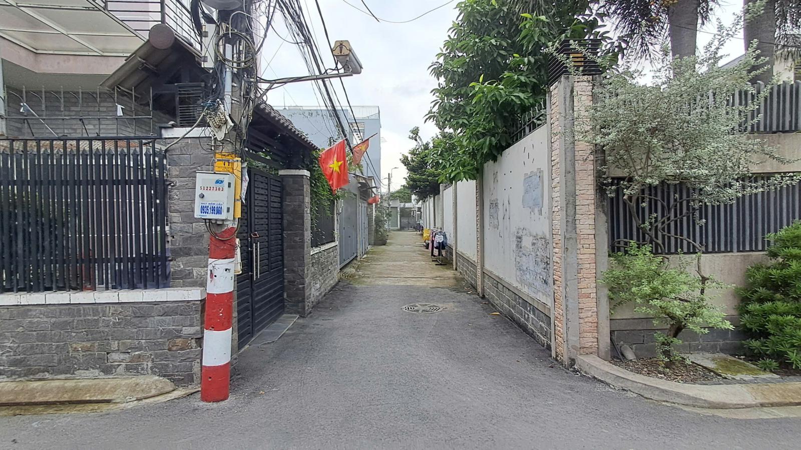 Bán Đất Tặng Nhà Biệt Thự Hẻm Xe Hơi 6m Đường Số 2, Hiệp Bình Phước, Thành Phố Thủ Đức 16001793