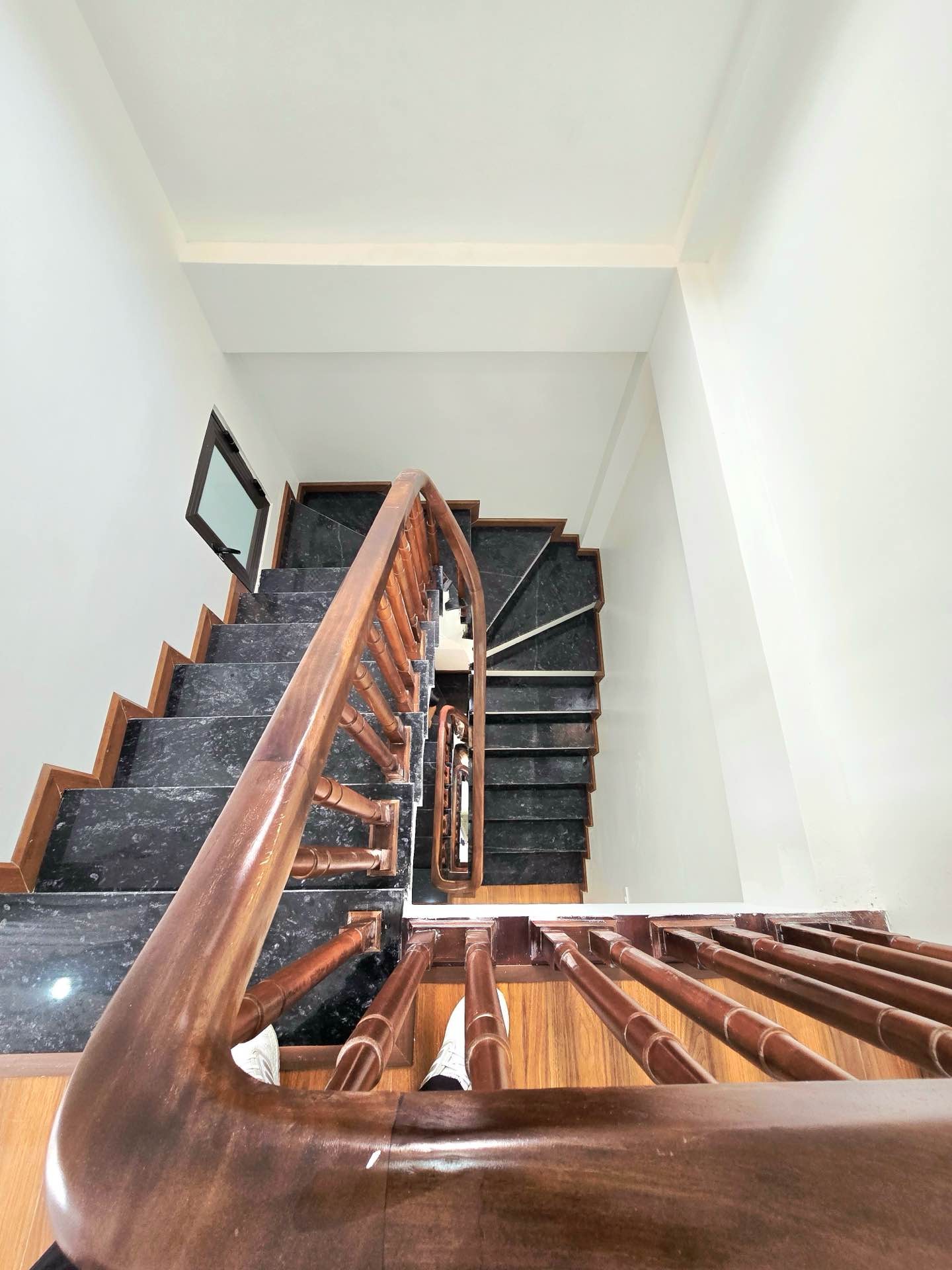 Chính chủ cần bán nhà 125 phố giáp nhị 16001828
