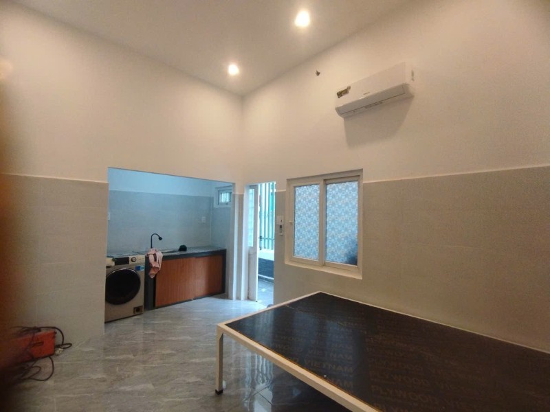♥ Góc kiệt 3m sát MT Cách Mạng Tháng 8, 105m2, 9 phòng KD, thu 30tr/th 16001835