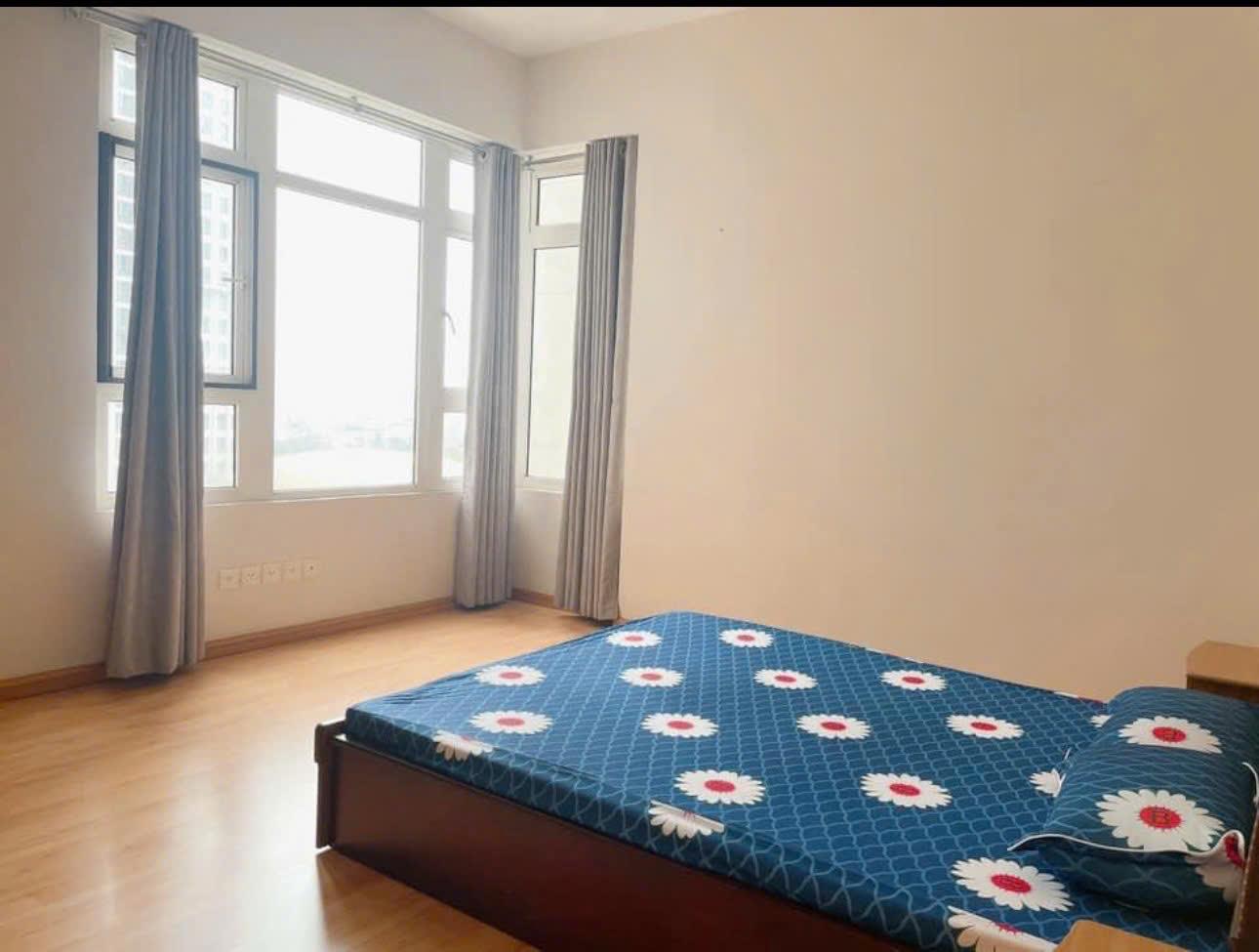 Chính chủ Cho Thuê 3PN Cao Cấp Saigon Pearl – View Landmark 81 & Sông Sài Gòn 16001857