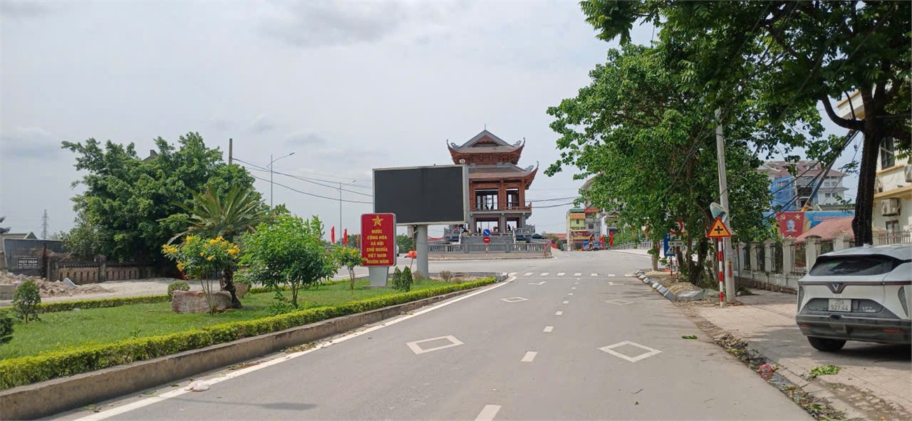 LÔ ĐẤT VỊ TRÍ ĐẸP- GIÁ TỐT BÁN NHANH LÔ ĐẤT TIỀM NĂNG TẠI p. Hoa Lư, tp Ninh Bình, tỉnh Ninh Bình 16001991