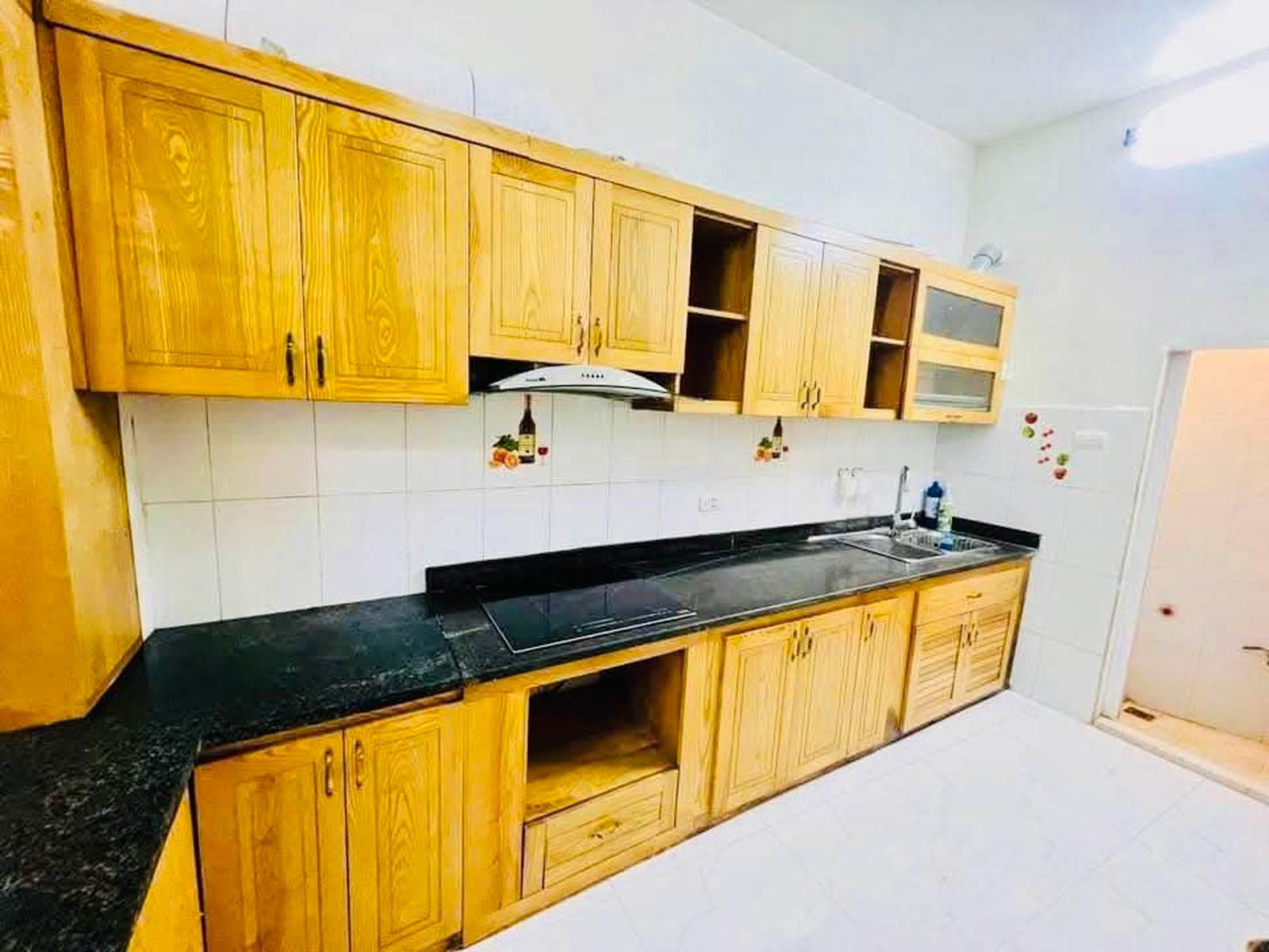 CHỦ ĐI NƯỚC NGOÀI - BÁN GẤP NHÀ MỘ LAO - SÁT ĐƯỜNG 18M - DÒNG TIỀN 150TR/NĂM - GIÁ CỰC SỐC 16002011