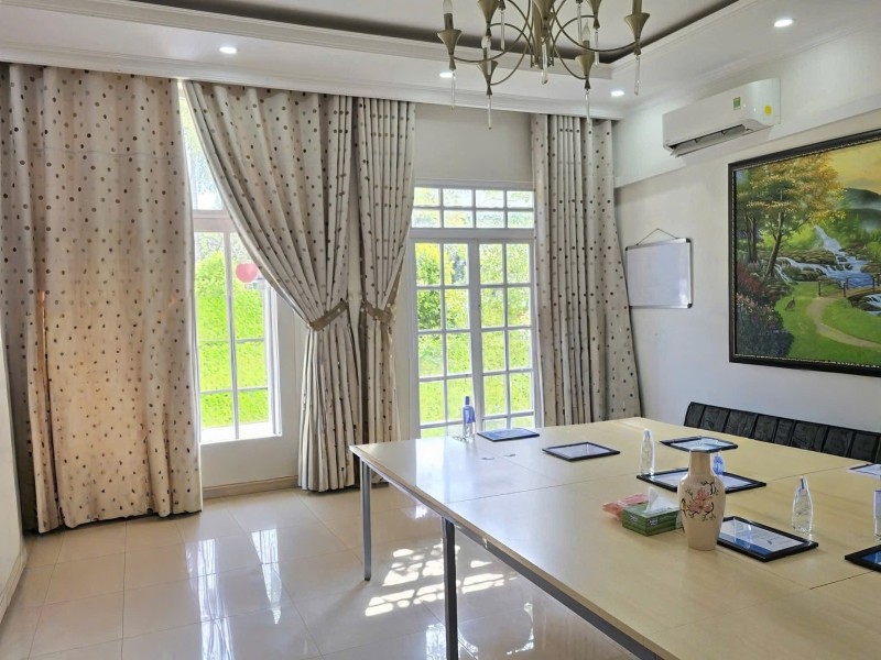 Bán nhà đường  357, Phước Long B, Q9, Thủ Đức, TP HCM. DT 1002m2,, 3 tầng, sổ hồng. Giá 14.9 tỷ 16002021