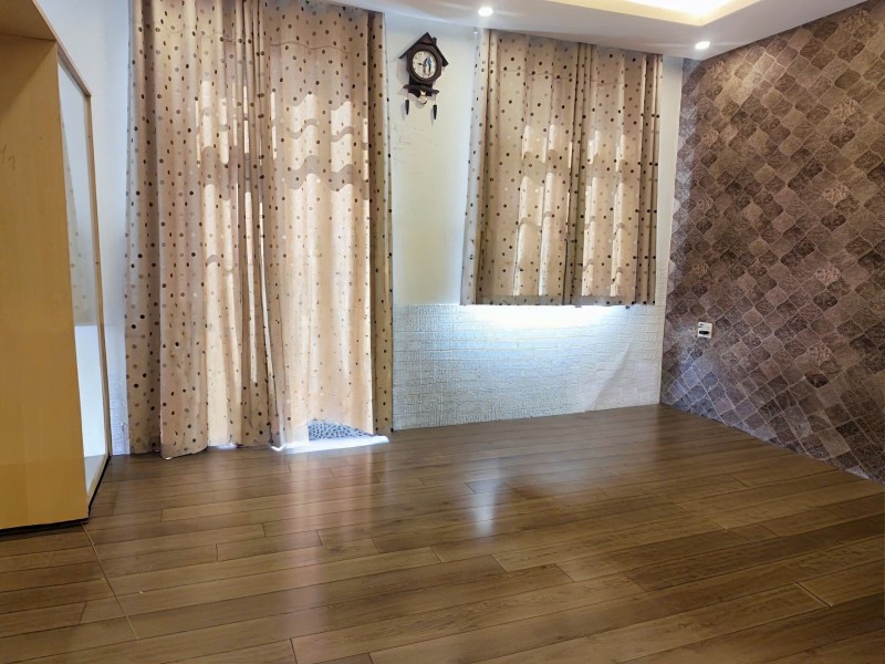 Bán nhà đường  357, Phước Long B, Q9, Thủ Đức, TP HCM. DT 1002m2,, 3 tầng, sổ hồng. Giá 14.9 tỷ 16002021
